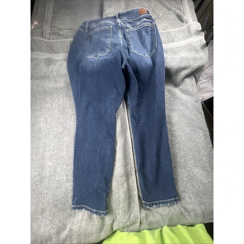 Judy Blue Jeans Women's 16W Blue Denim Boyfriend Distressed Preppy City 34x28 - Picture 9 of 9